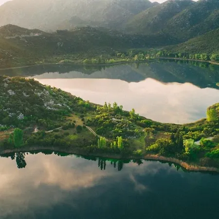 Luna شقة بلوتشي