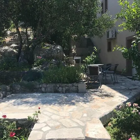 Luna شقة بلوتشي